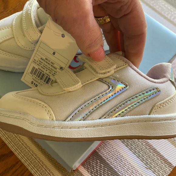 Cat & Jack White leather upper with two Velcro straps. Light lilac color inside - Picture 3 of 7